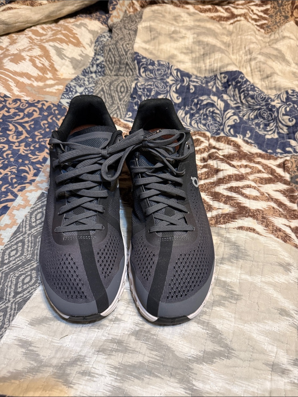 On Running Cloudswift Women's Running Sneakers - Black with Pink Sole - Picture 2 of 5